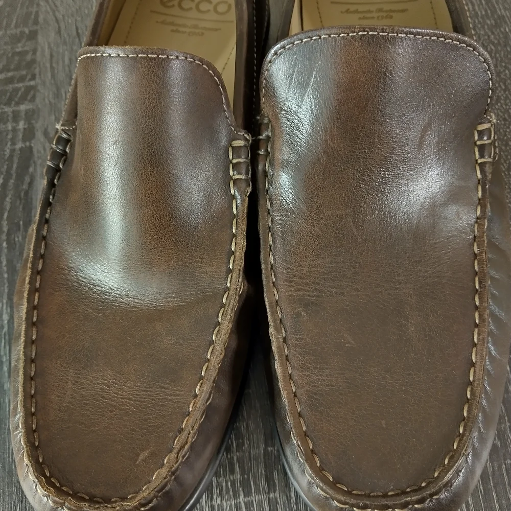 ECCO Classic Moc mens loafer. Size  9.5. Slip ons Leather great condition Brown - Picture 4 of 15